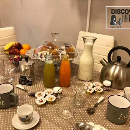 Discover Partenope Apartman *
